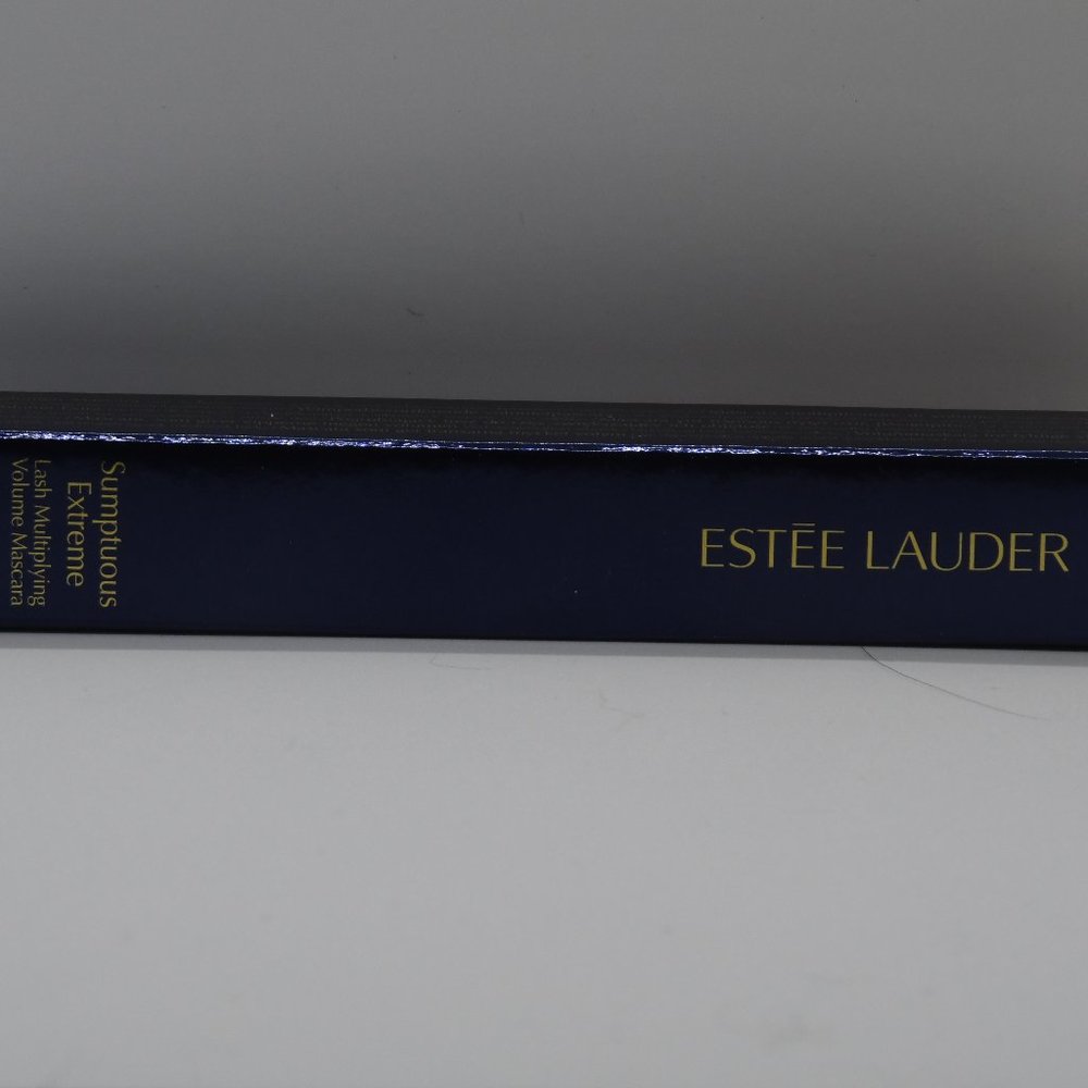 Estee Lauder Sumptous Extreme Mascara (01) extreme black NIB